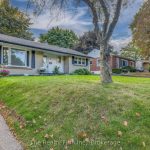 2-bedroom detached home for sale in Woodstock — 1 Earlscourt Crescent (Photo 3)