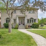 5-bedroom detached home for rent in Toronto — 1 Marshfield Court (Photo 1)