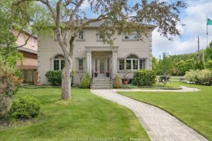 5-bedroom detached home for rent in Toronto — 1 Marshfield Court