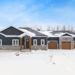 3-bedroom detached home for sale in Oro-medonte — 1 Meadow Acres Road (Photo 1)