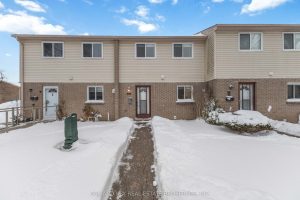 3-bedroom condo townhouse for sale in London South — 10 - 166 Southdale Road W