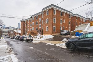 1-bedroom condo apartment for sale in Hamilton — 10 - 25 Mountwood Avenue
