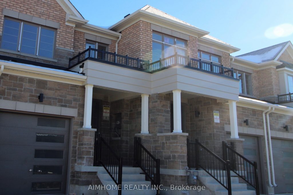 3-bedroom att/row/townhouse for rent in East Gwillimbury — 10 Richard Boyd Drive (Photo 1)
