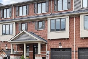 4-bedroom att/row/townhouse for rent in Hamilton — 10 Snowberry Lane