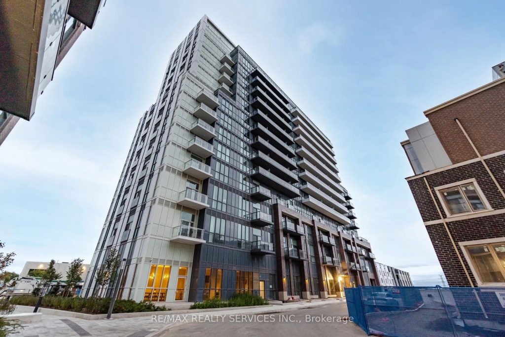 1-bedroom condo apartment for sale in Vaughan — 1007 - 60 Honeycrisp Crescent (Photo 1)