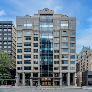 Studio commercial retail home for rent in Ottawa — 101 - 141 Laurier Avenue W