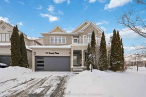 4-bedroom detached home for sale in Whitby — 101 Tunney Place