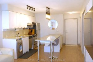 1-bedroom condo apartment for rent in Toronto — 1010 - 19 Singer Court