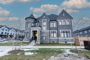 4-bedroom detached home for sale in Oshawa — 1011 Dyas Avenue