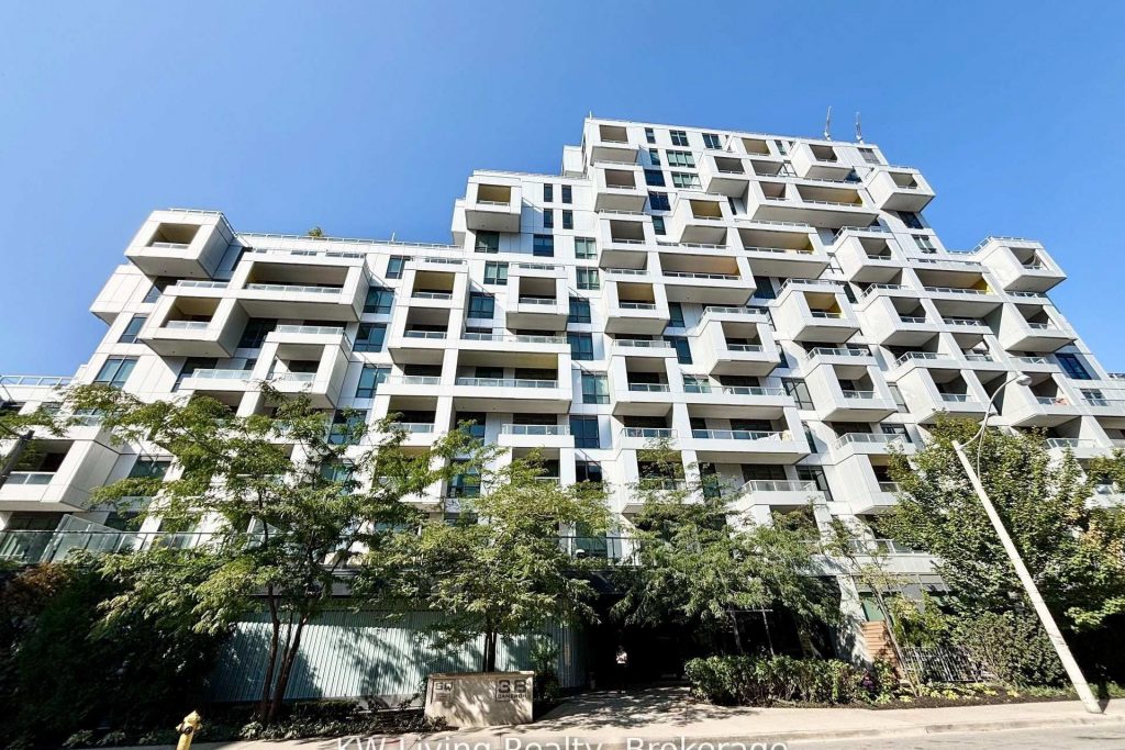 1-bedroom condo apartment for rent in Toronto — 1013 - 38 Cameron Street (Photo 1)