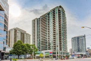 1-bedroom condo apartment for sale in Toronto — 1015 - 18 Parkview Avenue