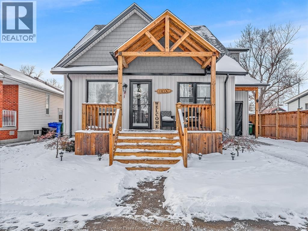 4-bedroom home for sale in Tecumseh — 1015 William (Photo 1)