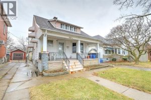 3-bedroom home for sale in Windsor — 1021 Howard Avenue