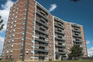 3-bedroom condo apartment for rent in Toronto — 103 - 1385 Midland Avenue