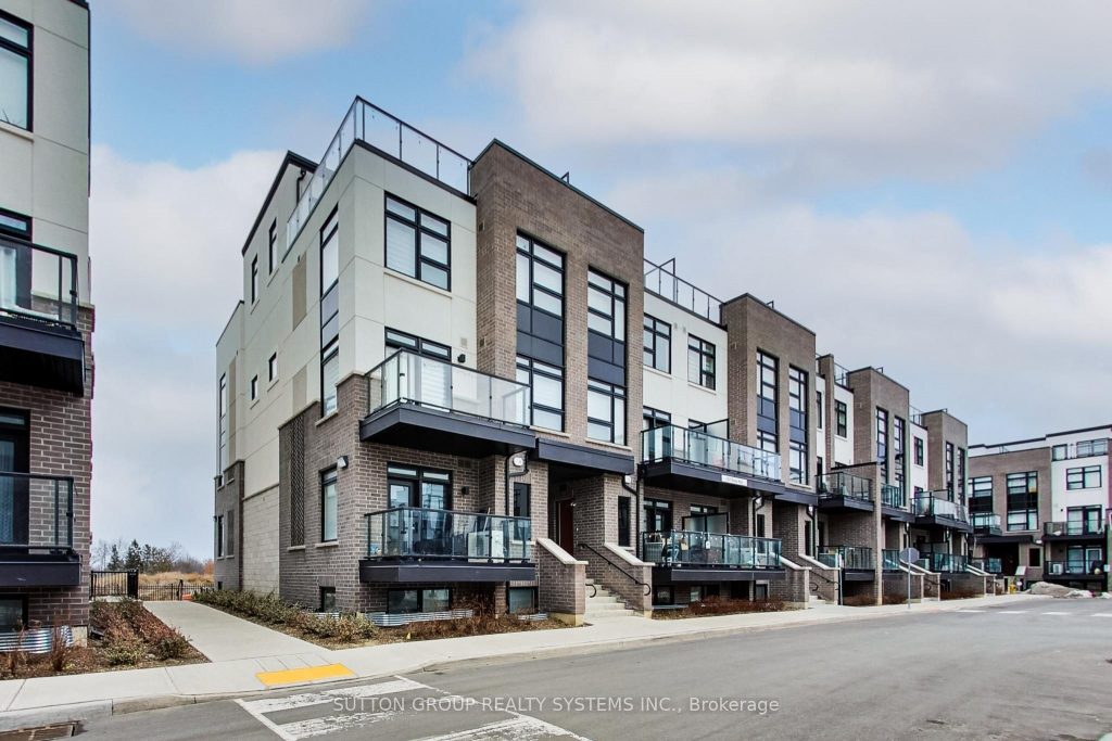 2-bedroom condo townhouse for sale in Milton — 103 - 1577 Rose Way (Photo 1)