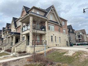 3-bedroom condo townhouse for sale in Brampton — 103 - 200 Veterans Drive