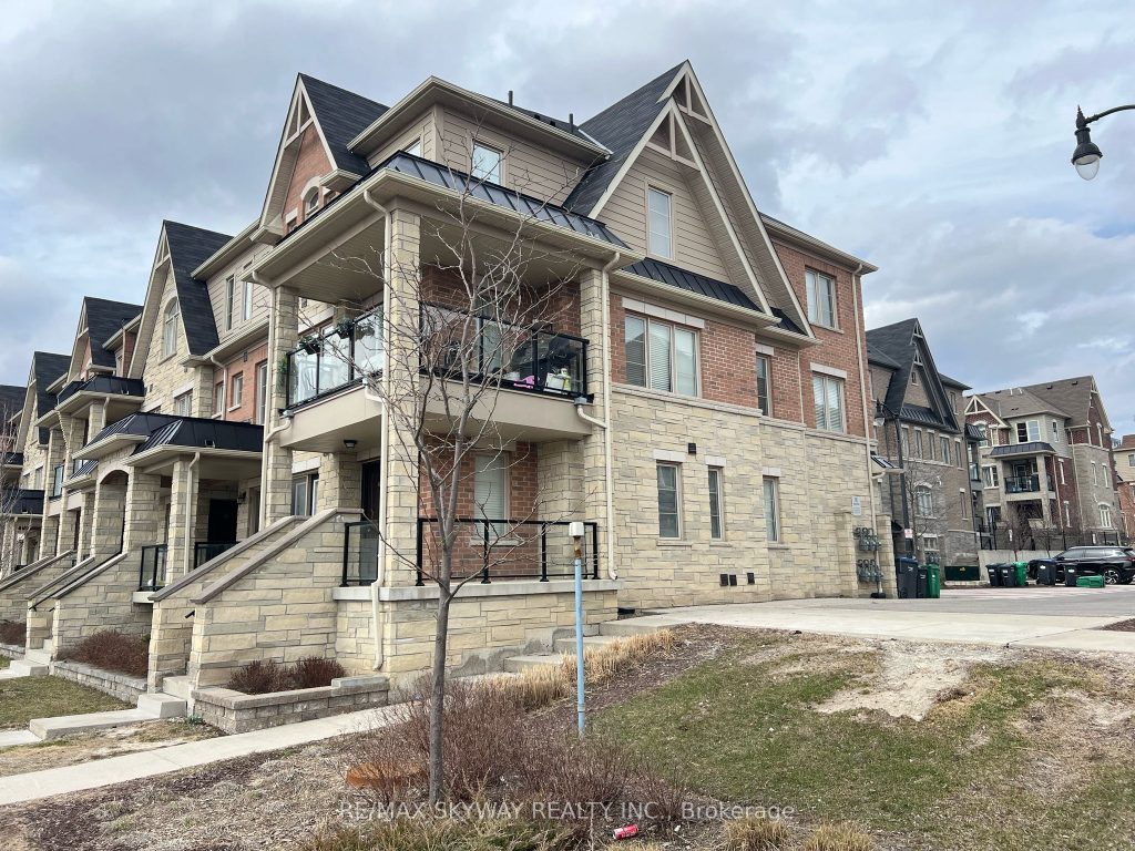 3-bedroom condo townhouse for sale in Brampton — 103 - 200 Veterans Drive (Photo 1)
