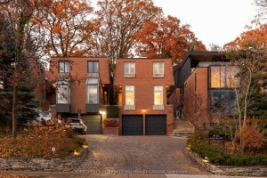 3-bedroom detached home for sale in Toronto — 103 Russell Hill Road