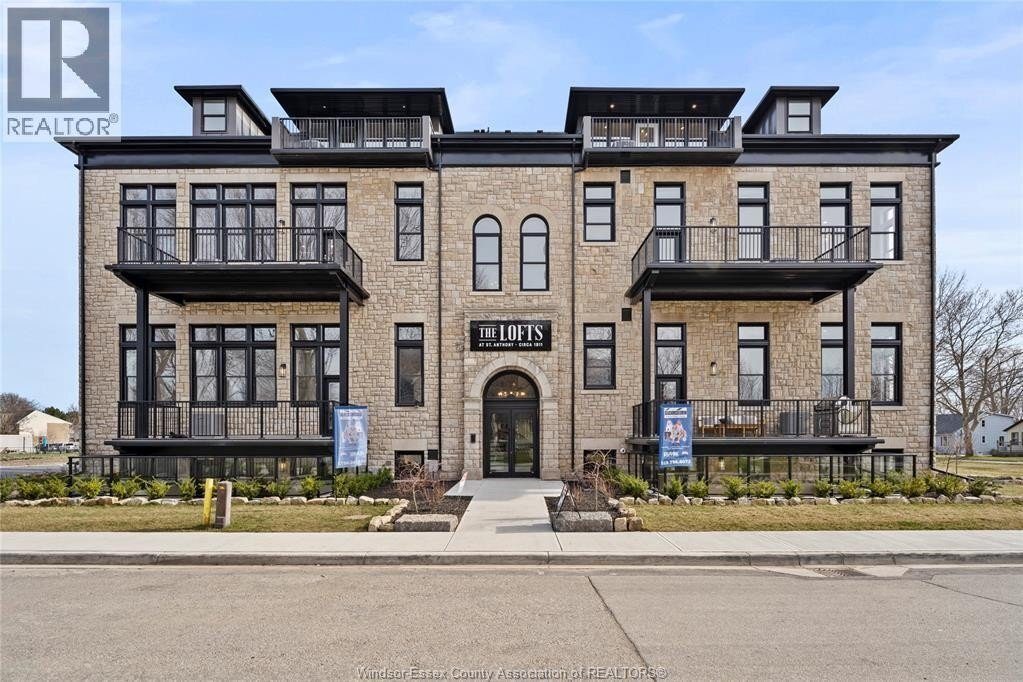 1-bedroom home for sale in Amherstburg — 104 - 247 Brock Street (Photo 1)
