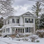 4-bedroom detached home for sale in Howick — 1047 Gibson Street (Photo 2)