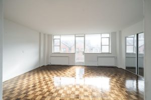 Studio condo apartment for rent in Toronto — 105 - 25 Bedford Road