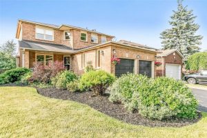 3-bedroom detached home for rent in Richmond Hill — 106 O'connor Crescent