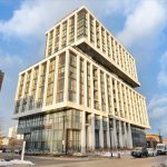 2-bedroom condo apartment for sale in Mississauga — 1063 Douglas Mccurdy Common Circle (Photo 2)