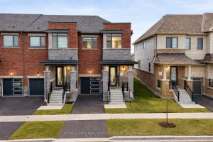 3-bedroom att/row/townhouse for sale in Oshawa — 1068 Lockie Drive
