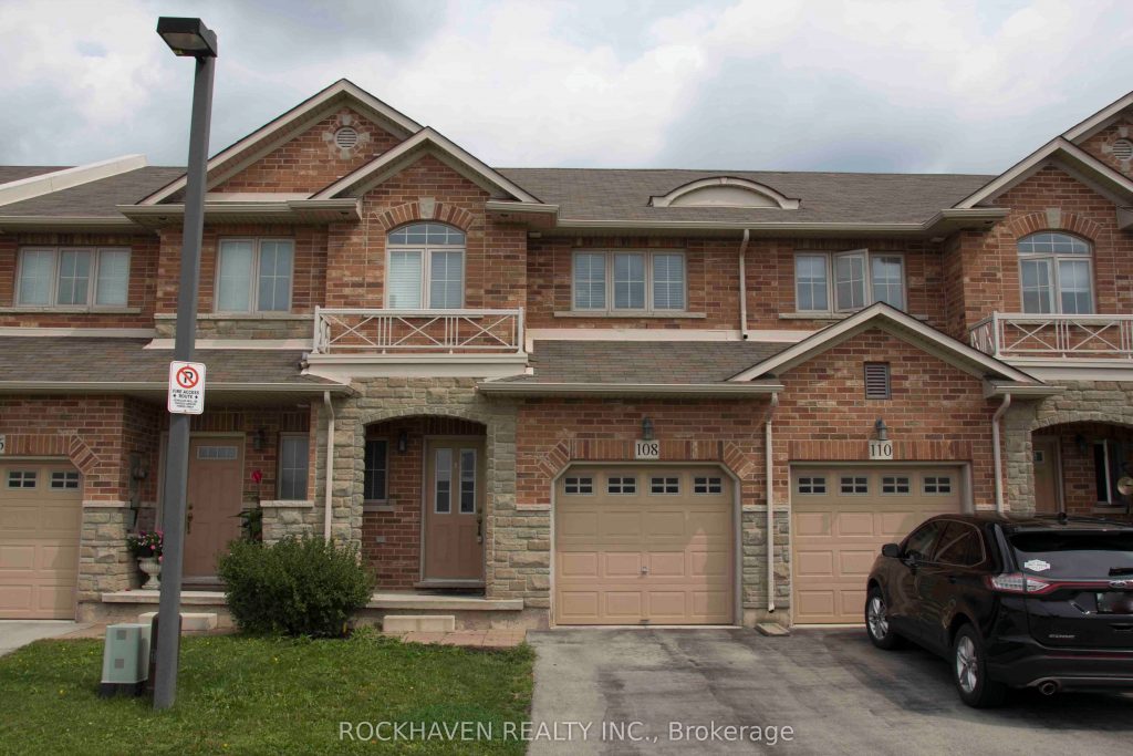 3-bedroom att/row/townhouse for sale in Hamilton — 108 Marina Point Crescent (Photo 1)