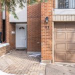 3-bedroom condo townhouse for sale in Mississauga — 11 - 1051 Cedarglen Gate (Photo 4)