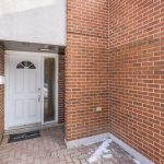 3-bedroom condo townhouse for sale in Mississauga — 11 - 1051 Cedarglen Gate (Photo 5)