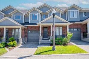 3-bedroom condo townhouse for sale in Lincoln — 11 - 2848 King Street