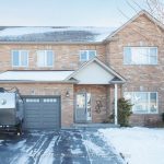 2-bedroom detached home for sale in Kawartha Lakes — 11 Moynes Court (Photo 1)