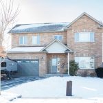 2-bedroom detached home for sale in Kawartha Lakes — 11 Moynes Court (Photo 2)