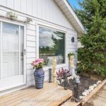 2-bedroom detached home for sale in East Gwillimbury — 11 Park Avenue (Photo 3)