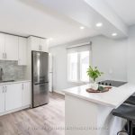 2-bedroom detached home for sale in East Gwillimbury — 11 Park Avenue (Photo 4)