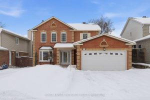4-bedroom detached home for sale in Ottawa — 11 Rosethorn Way