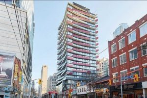 1-bedroom condo apartment for sale in Toronto — 1103 - 215 Queen Street W