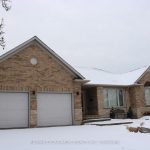2-bedroom detached home for sale in Burlington — 1104 Crofton Way (Photo 1)