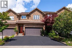 3-bedroom home for sale in Ancaster — 1105 Harrogate Drive