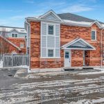 2-bedroom condo townhouse for sale in Whitchurch-stouffville — 111 - 12455 Ninth Line (Photo 3)