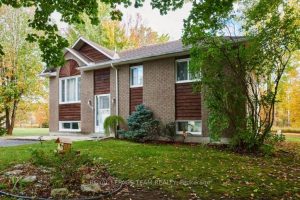 2-bedroom detached home for sale in Clarence-rockland — 1115 Des Cerisiers Street