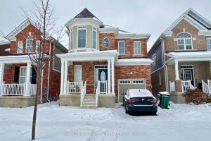 4-bedroom detached home for sale in Cambridge — 112 Ridge Road