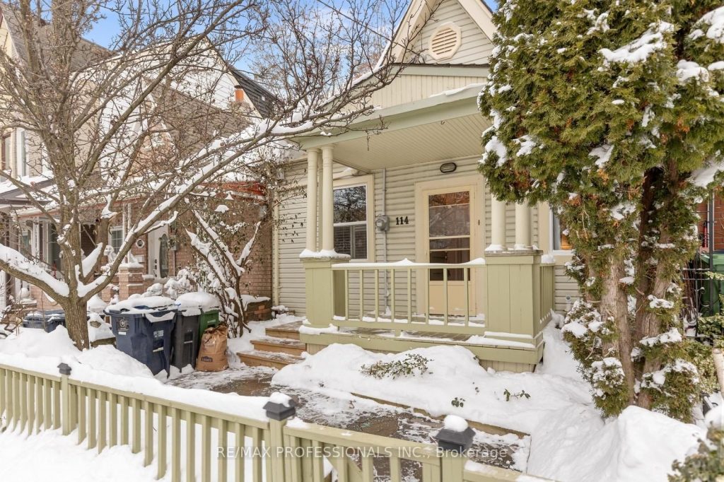 2-bedroom att/row/townhouse for sale in Toronto — 114 Manning Avenue (Photo 1)