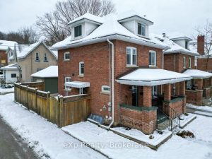 4-bedroom detached home for sale in Owen Sound — 1144 4th Avenue W N/a