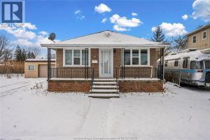 2-bedroom home for sale in Windsor — 1145 Ford Boulevard