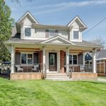 3-bedroom detached home for sale in Burlington — 1153 Bellview Street (Photo 2)