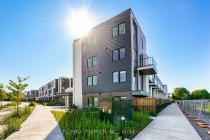 3-bedroom condo townhouse for sale in Toronto — 116 - 155 Downsview Park Boulevard
