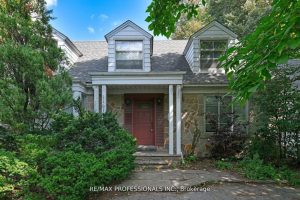 5-bedroom detached home for sale in Toronto — 1161 Royal York Road