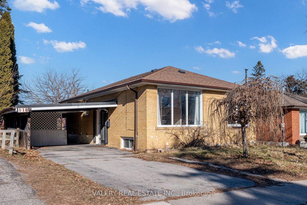 3-bedroom detached home for rent in Toronto — 118 Dorcot Avenue (Photo 1)